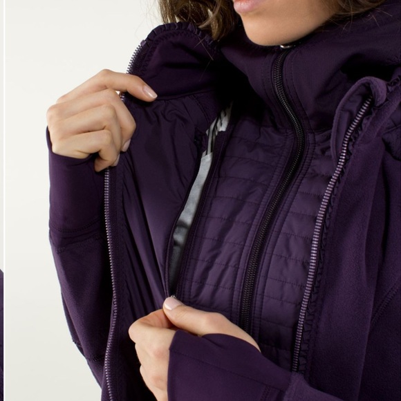 Lululemon RARE ๐ฆ DEEP ZINFANDEL Fleecy Keen Jacket EUC NO FLAWS size 8 - Picture 6 of 16